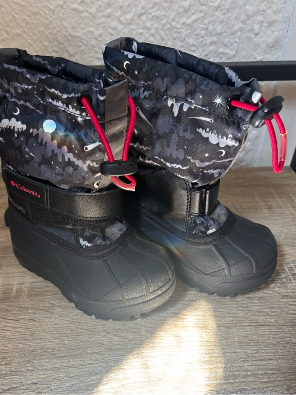 Columbia Black and White Patterned Kids Snow Boot